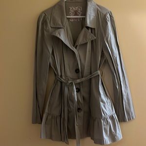 Juniors khaki light weight jacket!